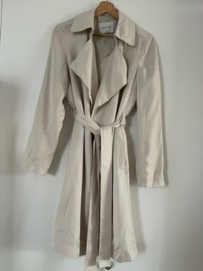Babaton Neutral Cream Tie-Waist Trench Coat